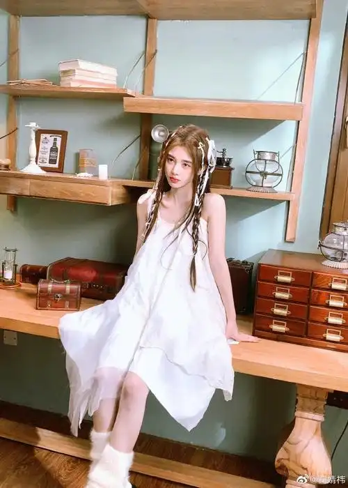 偶遇鞠婧祎迪士尼游玩##迪士尼偶遇鞠婧祎姜杉