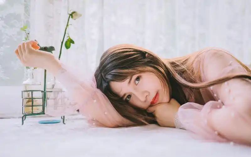 日系小清新美女养眼高清桌面壁纸