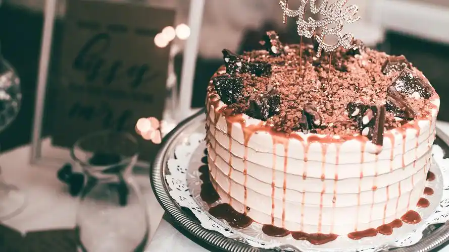 美味精致的蛋糕高清桌面壁纸