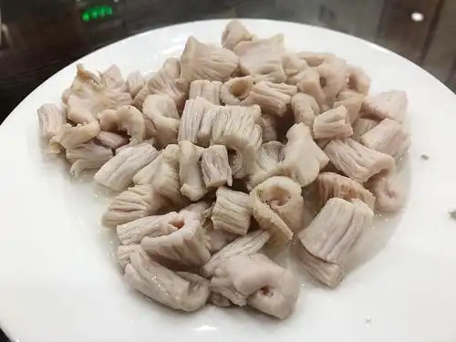 看完电影跟廊房二条爆肚冯吃的羊肚仁,羊蘑菇头,炒疙瘩跟麻豆腐,羊