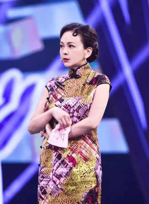 53岁性感女神雪姨冲上热搜年过半百身材仍火辣网友喊雪姐