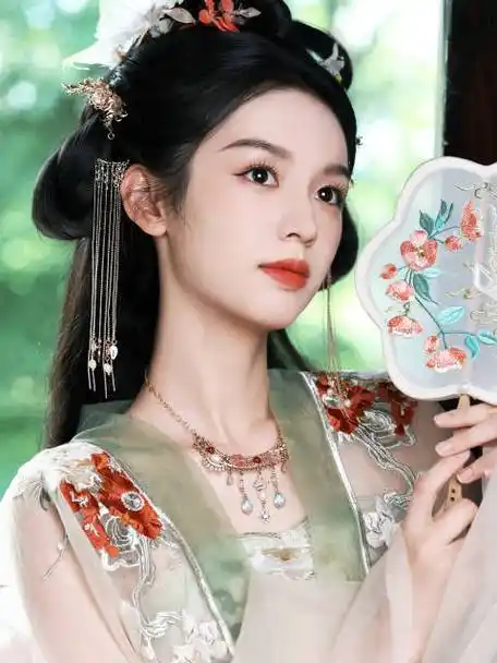 倘若我心中的山水,你眼中都看到95#周也古装纱裙