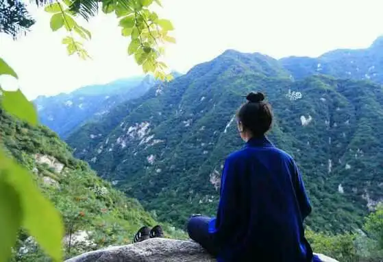 微拍堂:道士为什么喜欢背一把剑,而不是刀?