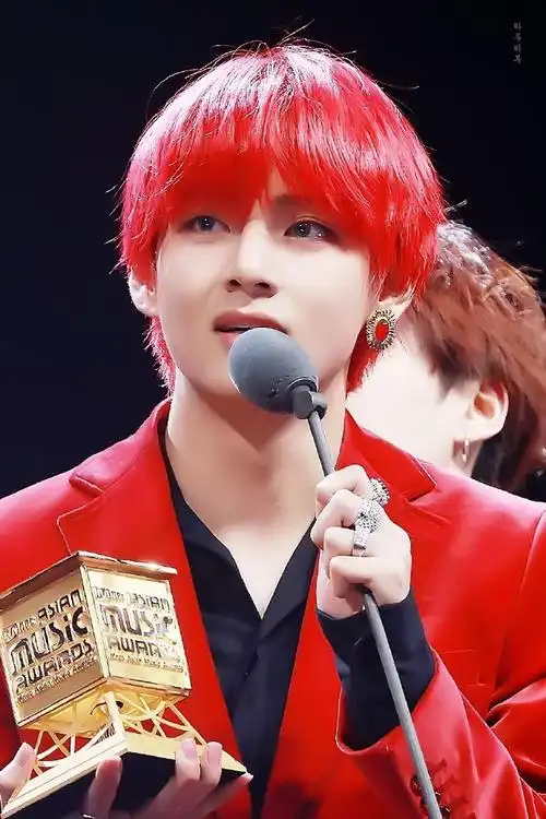 金泰亨 1230生日快乐##金泰亨为爱而生