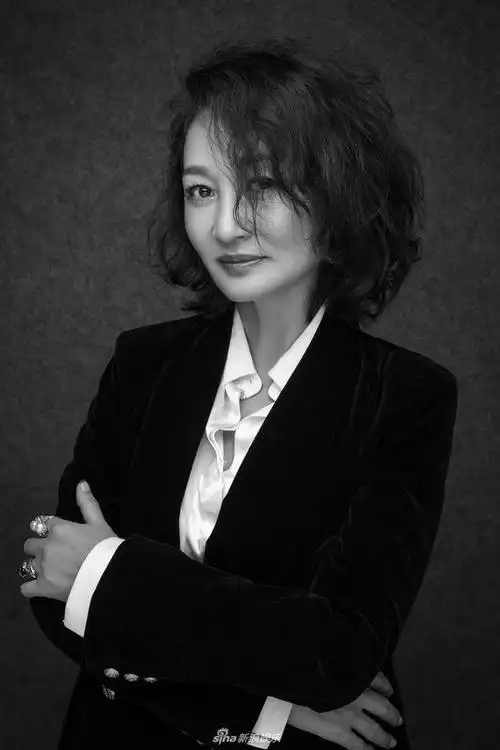 腾格尔念念不忘的魅惑女子清丽女人哈斯高娃