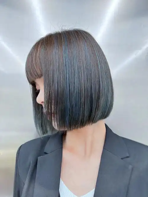 短直发染什么颜色更特别