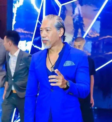 57岁"乌鸦哥"张耀扬宣布复出,新作品仍演反派