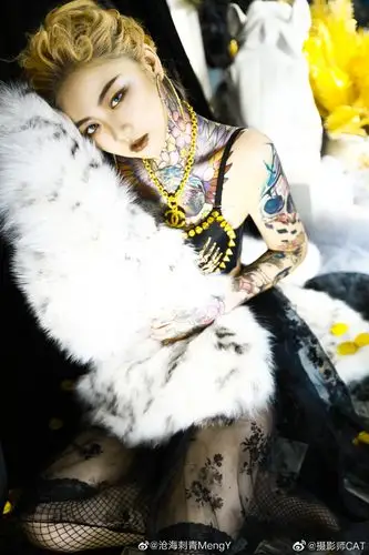 超级有范儿and专业的女纹身师 沧海刺青@沧海刺青mengy 纹身穿