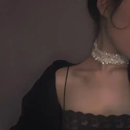 来一组不露脸女头适合你们