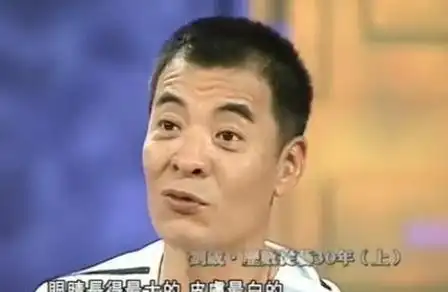 刘威与杨若兮同居7年,不结婚转身娶小13岁化妆师今,婚姻状况如