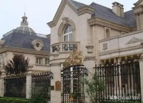 英在北京的顶级别墅东山墅现在价值两个多亿.