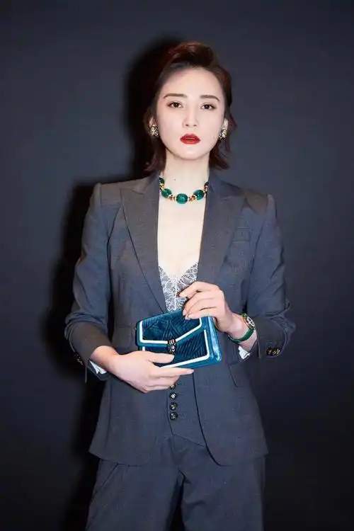 蒋勤勤身材真有"料"!