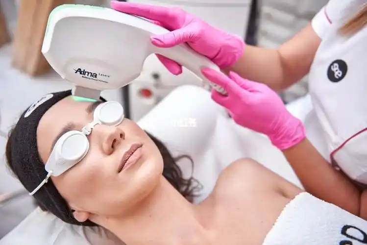 明星同款黑金dpl超光子嫩肤安排就对了