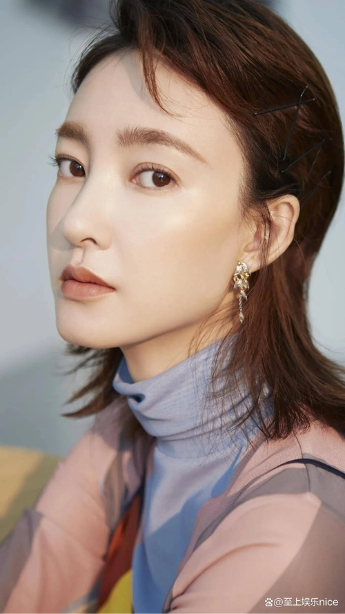 王丽坤15岁出道影视,21岁拍摄风月片火遍全网,如今34