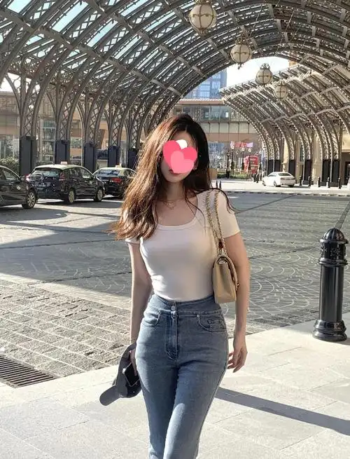 网红同款  进店b备classic系列/超大弹力胸大腰细必入款t恤上衣女