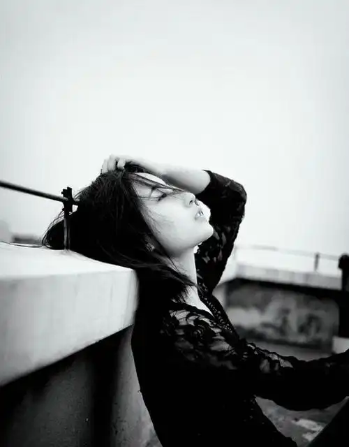 不要说,离开以后还会想念 伤感背景女生小清新图片