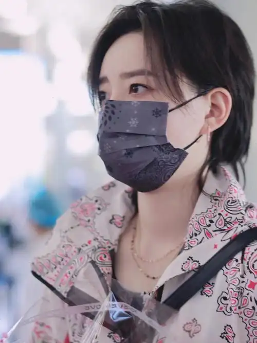 今天李斯丹妮惊艳了多少人