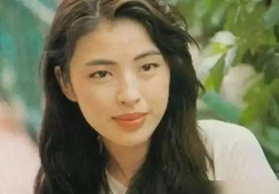 朱咏婷23岁恋上45岁谭咏麟不要名分秘密生子11年后终被扶正