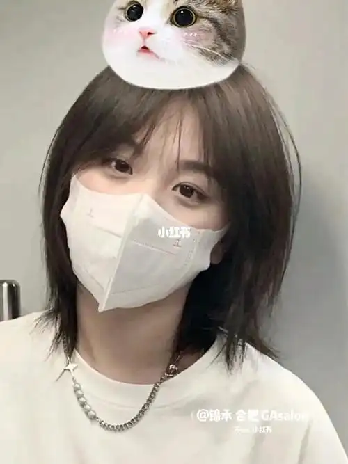 日系短发鲻鱼头神瘦脸的女生短发发型