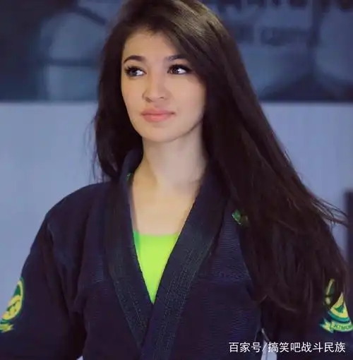 一张完美脸庞酷似"钟丽缇"!哈萨克斯坦"柔道女神"令人心醉