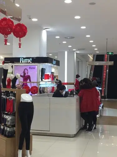 二层女装收银台