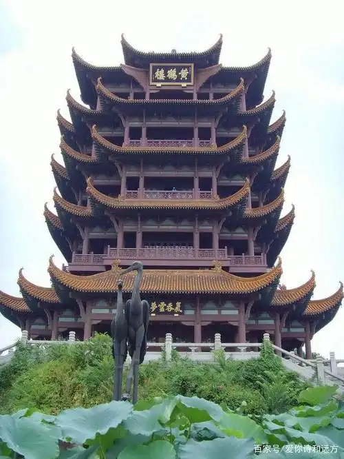 黄鹤楼,江南三大名楼之一,武汉市标志性建筑