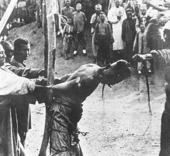 清朝如何根据火灾发生地点的不同,制定不同的火灾惩处律例?