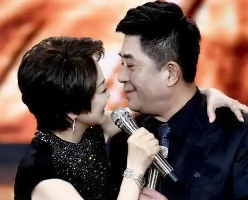 二婚也能共患难,62岁郭凯敏:做生意失败后,她一直守在我身边