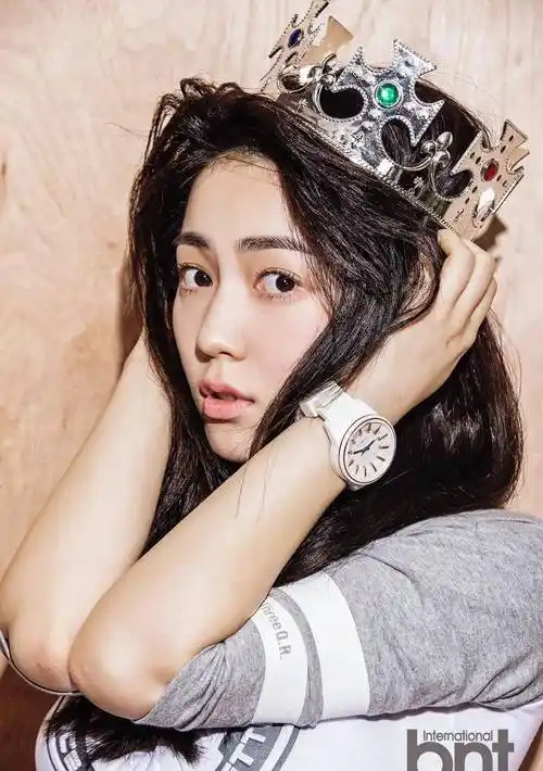 除此之外,柳和荣和其他tara成员的关系也是非常的不好,近几年也是没有