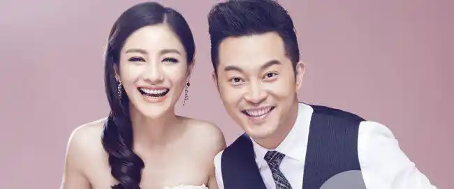 陈秀丽和胡可的对比照 太像粉丝傻傻分不出