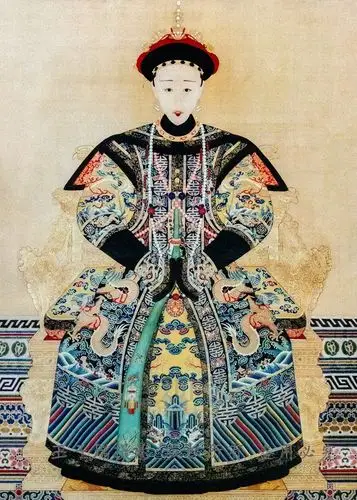 孝穆成皇后:钮祜禄·玲儿;孝慎成皇后:佟佳·玉琦;孝静成皇后:博尔济