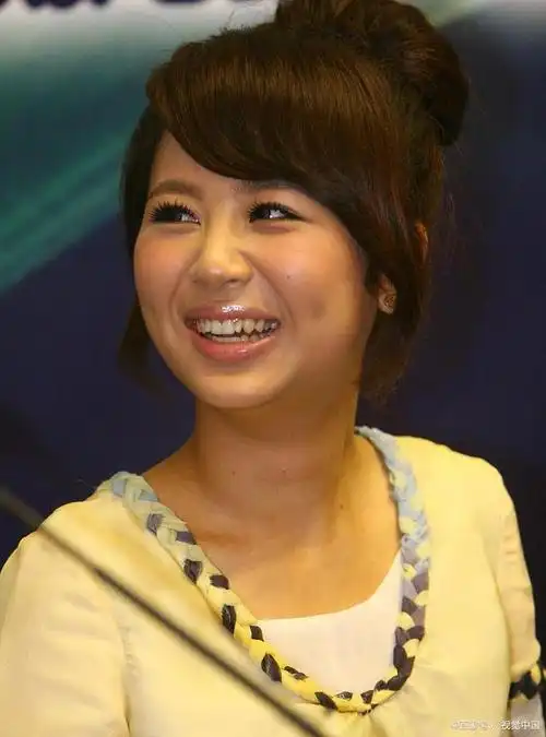 杨紫高清旧照,她真的很努力很可爱,婴儿肥系列