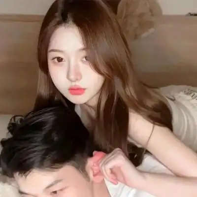 cp头像情侣一左一右真人一对双人_情侣头像_头像屋