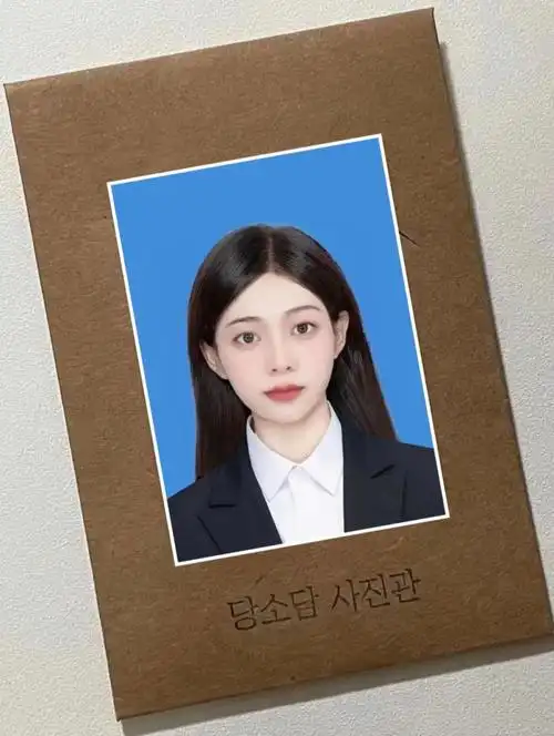 像大头贴一样的证件照你见过嘛71不到三毛就