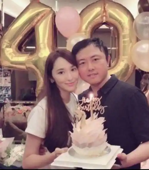 女星吴佩慈未婚夫被定性恶势力首脑,两人不领证九年生四娃_纪晓波