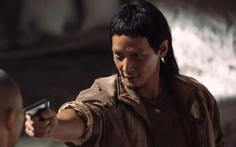 吴彦祖《除暴》造型灵感来自窦唯等摇滚老炮丨揭秘对于吴彦祖在片中的