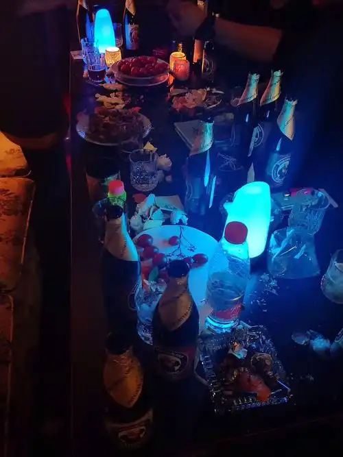 01周五晚上又要聚会开party啦