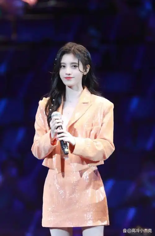 她就是中国偶像女团snh48的成员鞠婧祎.