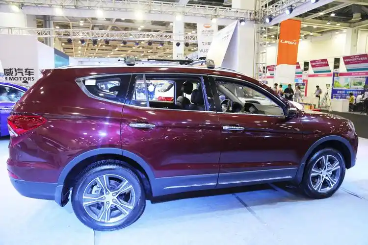 力帆汽车x80,12万级别都市多功能7座suv,车展实拍!