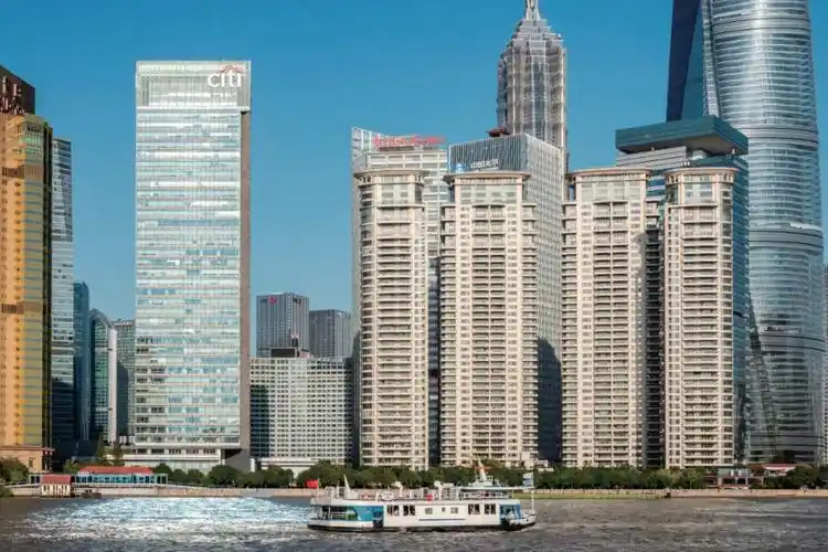 与陆家嘴三大地标仅咫尺之遥的汤臣一品