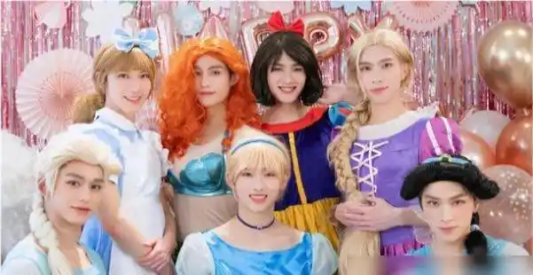 时代少年团"自产自销",威神v恐被迪士尼状告|威神v|女装_网易订阅