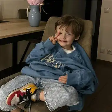 超火的鲨鱼齿小男孩ins图片头像 鲨鱼弟弟头像_可爱头像_头像控