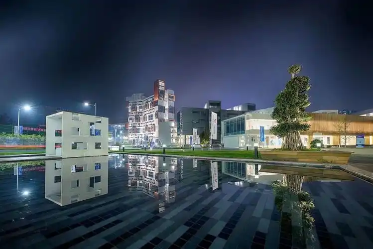 重庆艺术工程职业学院--商务数据分析与应用