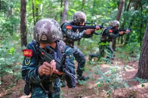 沙场丨武警吉林省总队机动支队开展"魔鬼周"极限训练