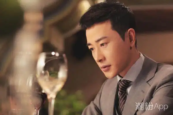 2003年,出演个人首部电视剧《售楼处的故事》,从而正式进入演艺圈.