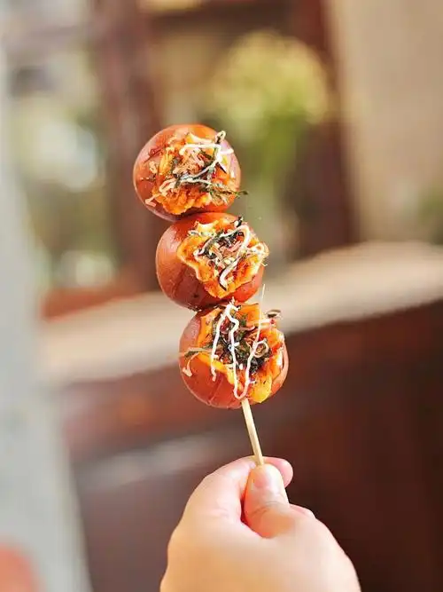 可可爱爱章鱼小丸子碱水串