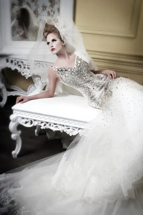 系列精品高级定制婚纱_系列二_shiniuni莎丽优丽婚纱礼服高级定制设计