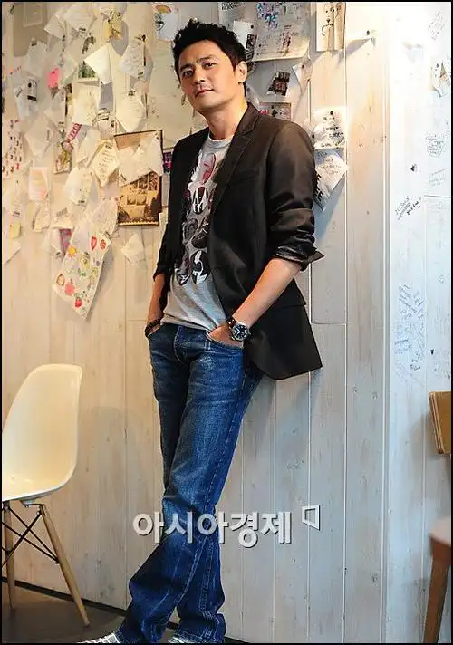 资料2009年早安总统李顺才张东健高斗心中字已出