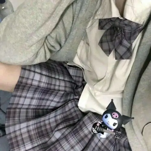 83不露脸女生头像