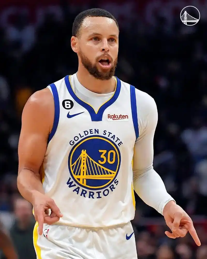 库里 亲签 签名球衣 75周年  - 抖音